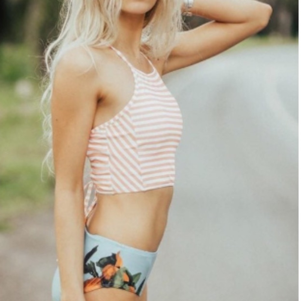 Albion Fit Peachy Keen Switchback Bikini Top